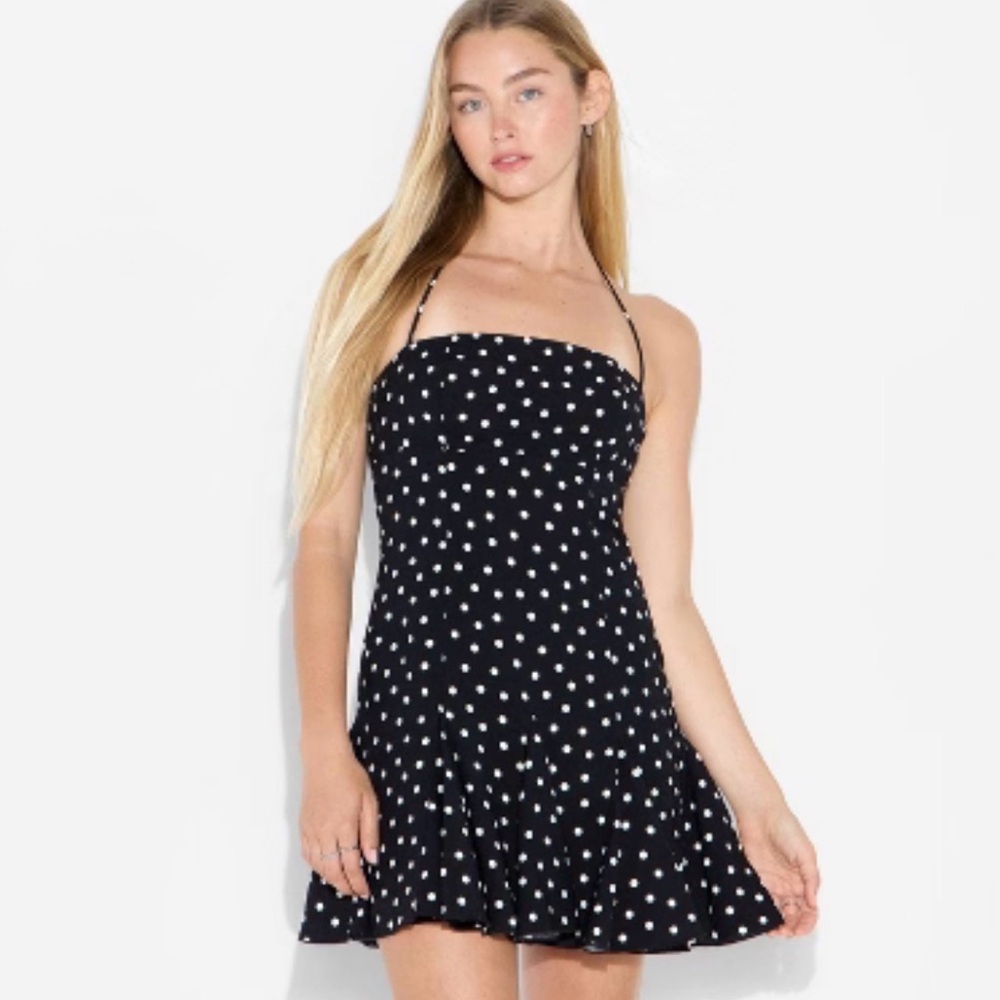 NWOT Wild fable short Black Polka Dot dress—-Size: Medium